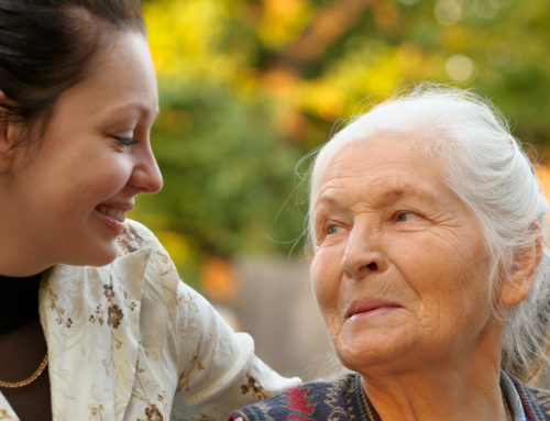 7 Ways To Have a Fun Visit with Your Elderly Relative